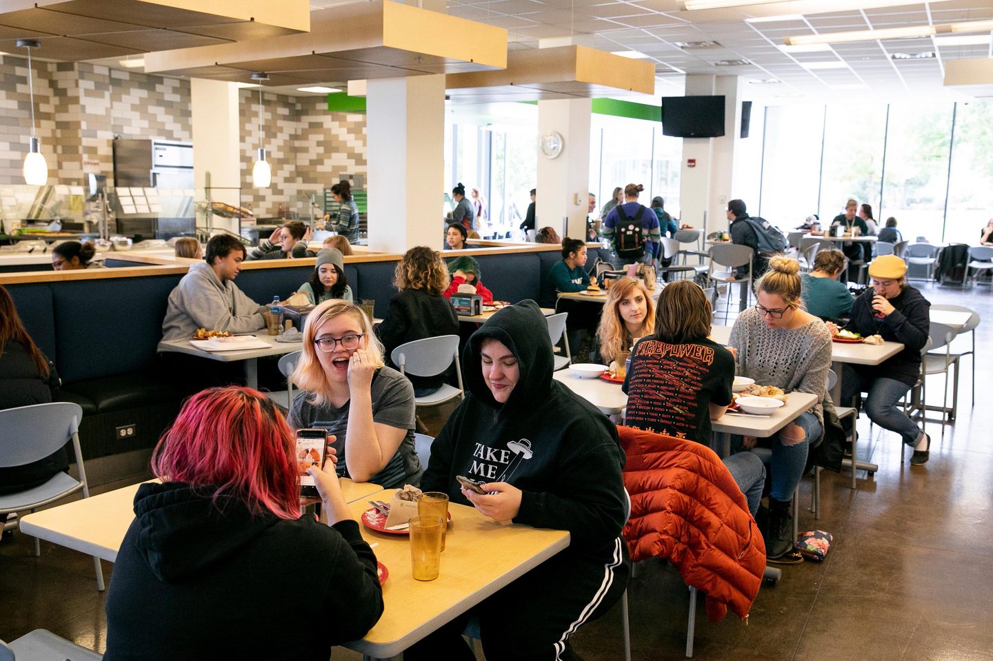media-gallery-living-campus-dining-hall