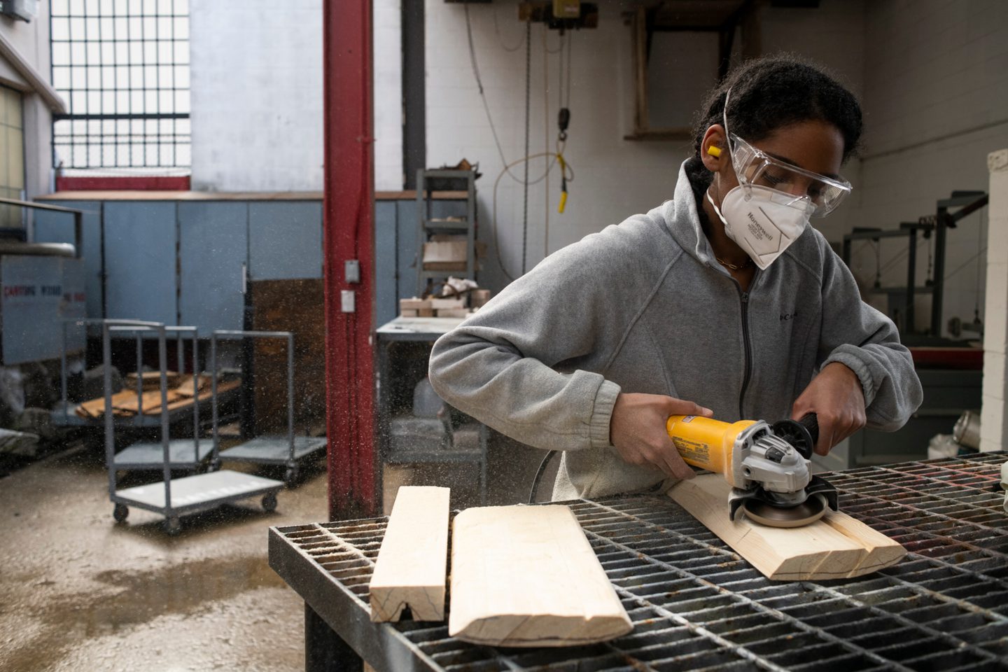 media-gallery-makerspaces-woodshop
