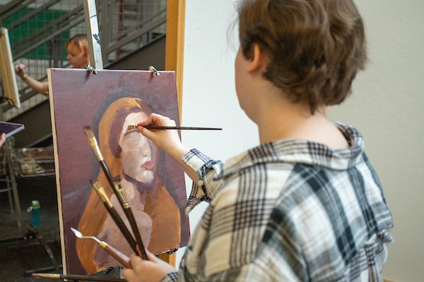 painting-studio-card-group-250716